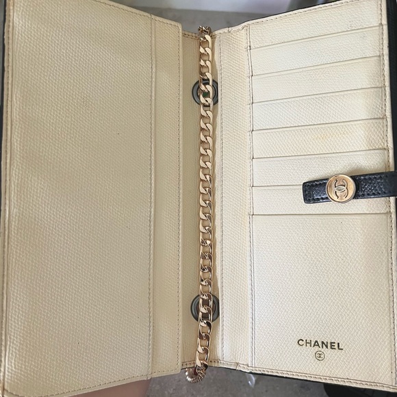 Chanel woc crossbody bag - Picture 3 of 6